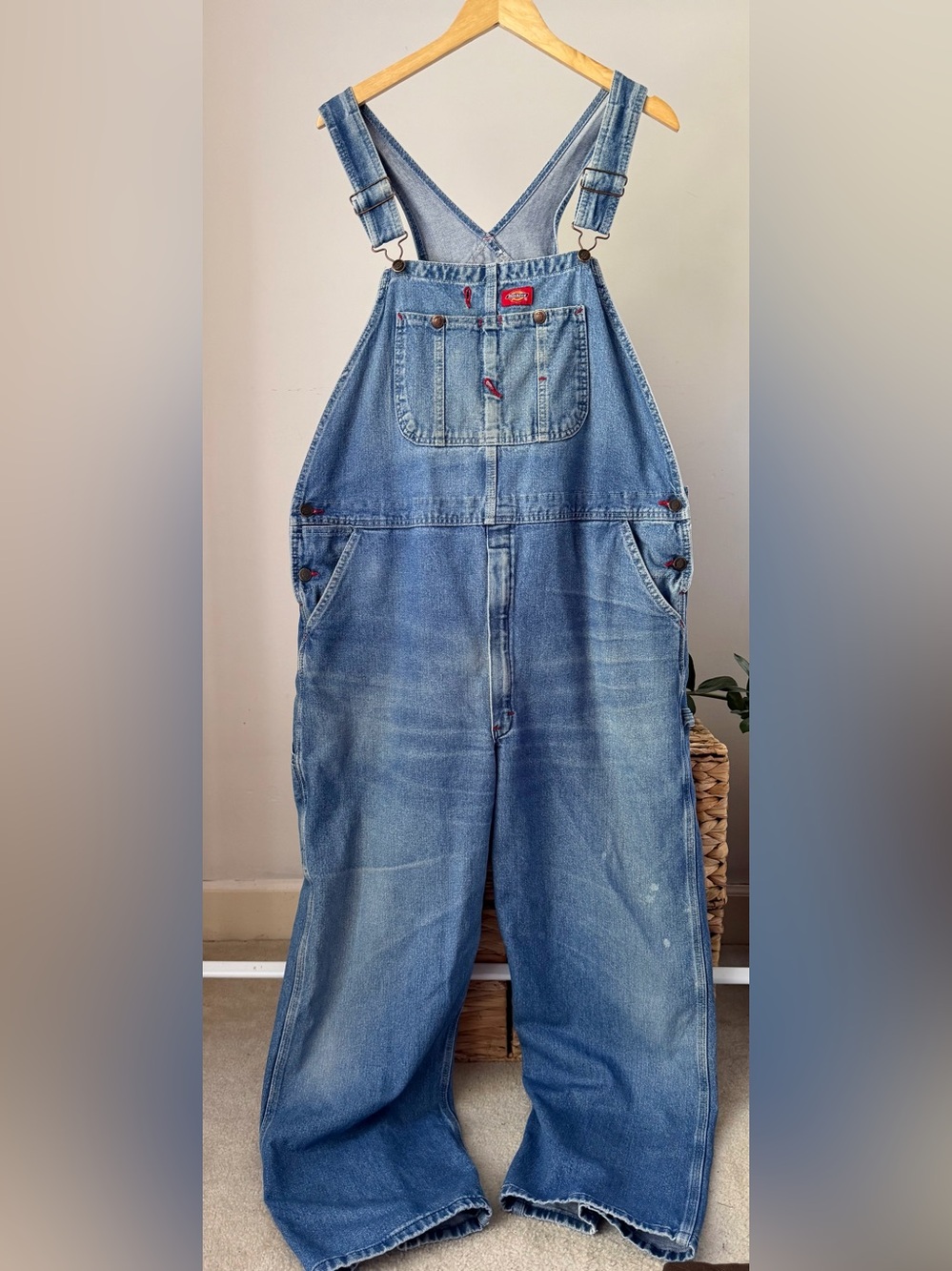 Men's DICKIES Classic Bib Carpenter Denim Jeans Dungarees Overalls Size 40 x 30